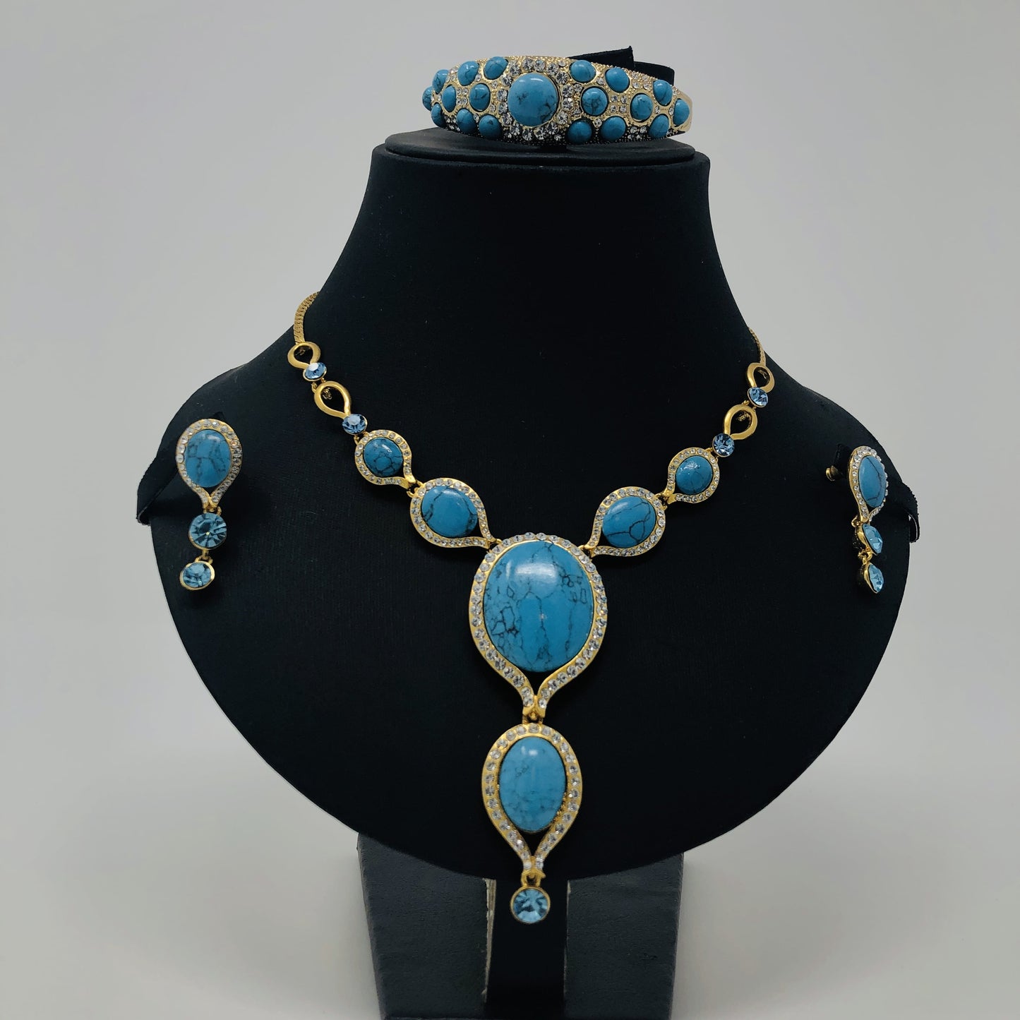 Blue Stoned Set - Rofial Beauty