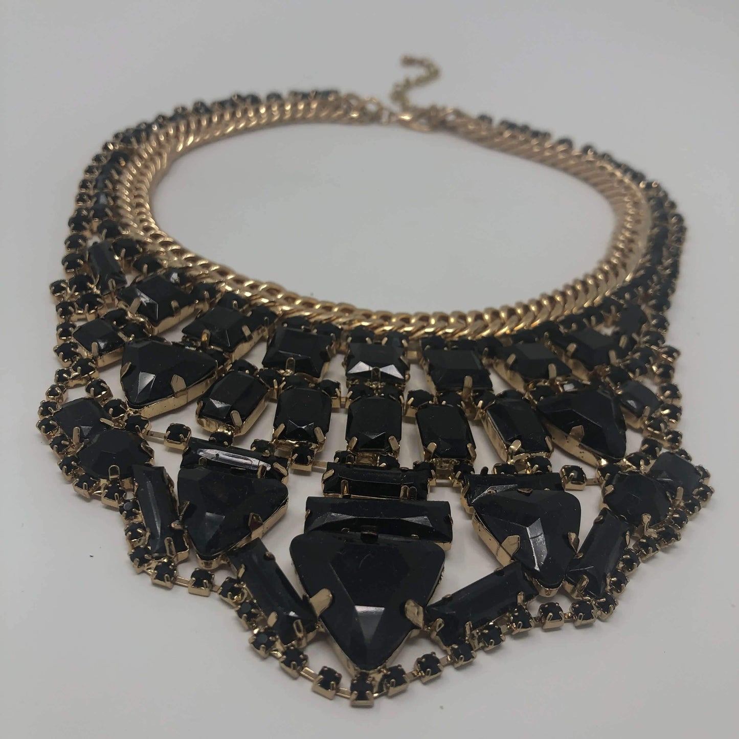 Black Unique Chain - Rofial Beauty