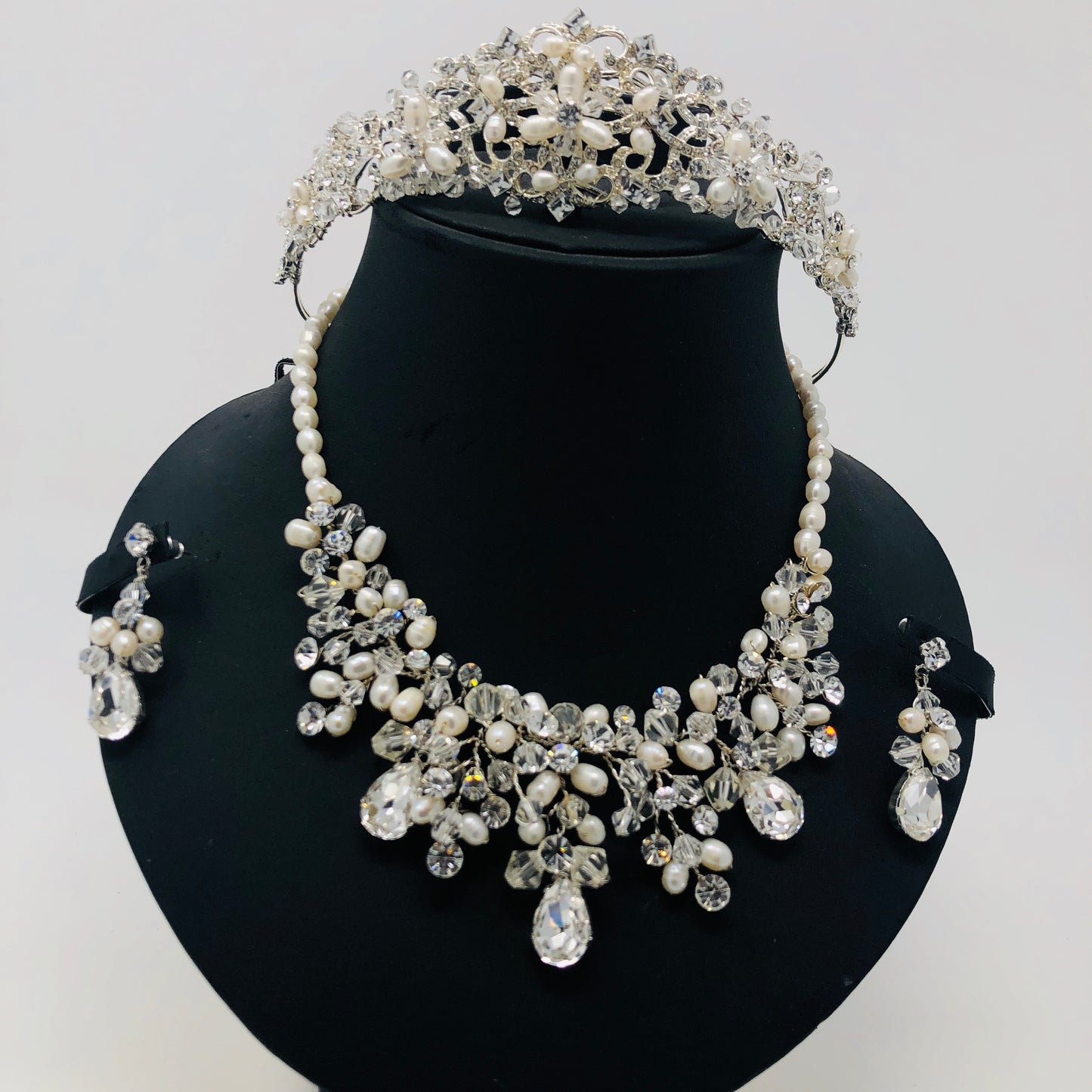 Fresh Water Pearl Tiara Set - Rofial Beauty