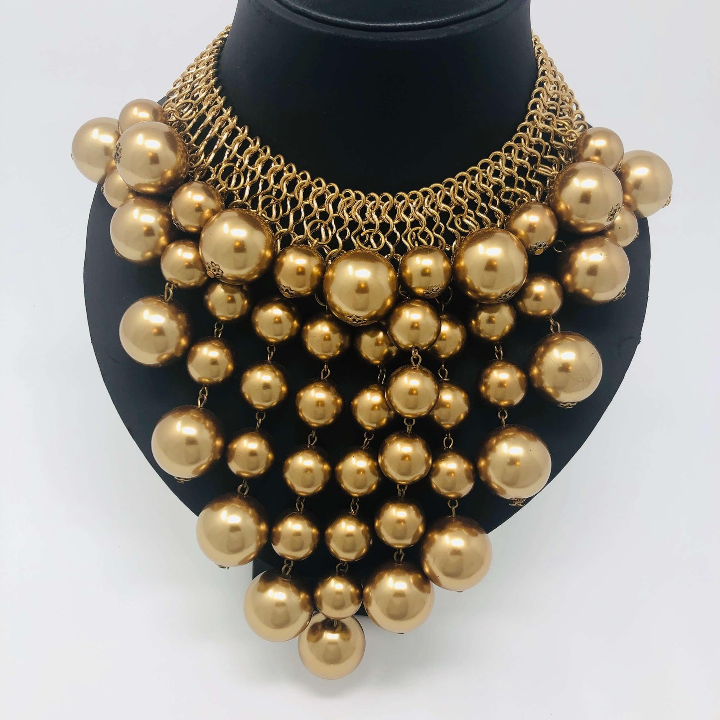 Curb Chain with Pearl - Rofial Beauty