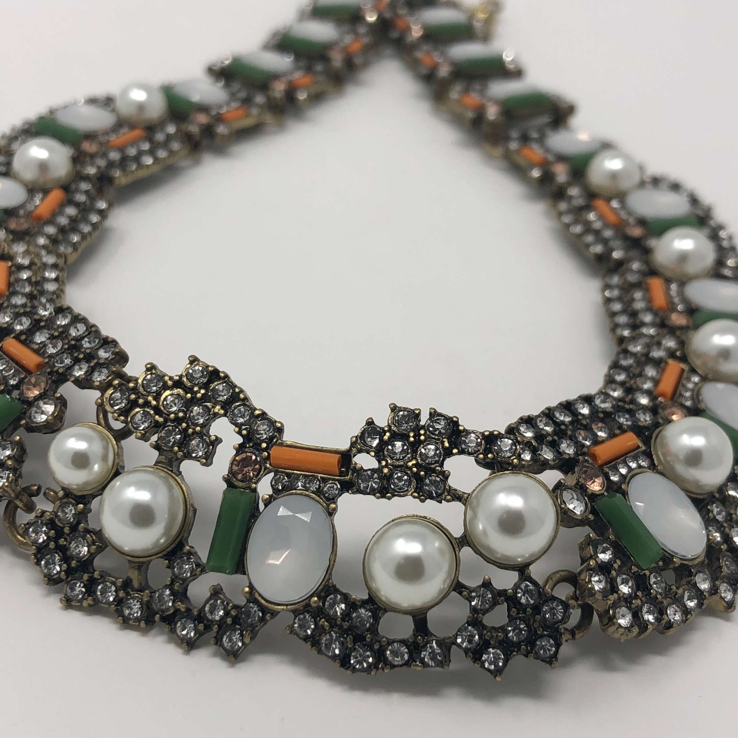 Large Stone Necklace - Rofial Beauty