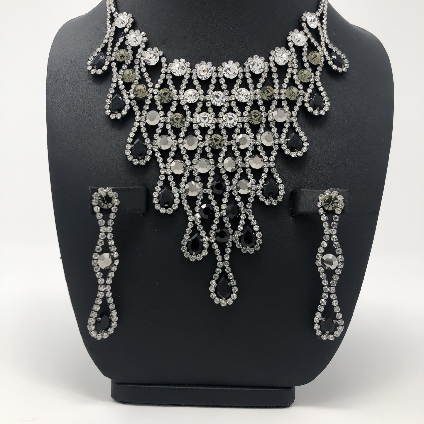 Tear Drop Set - Rofial Beauty