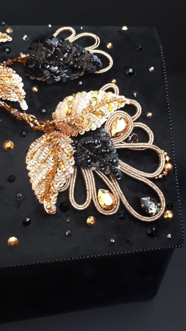 Golden Life - Rofial Beauty