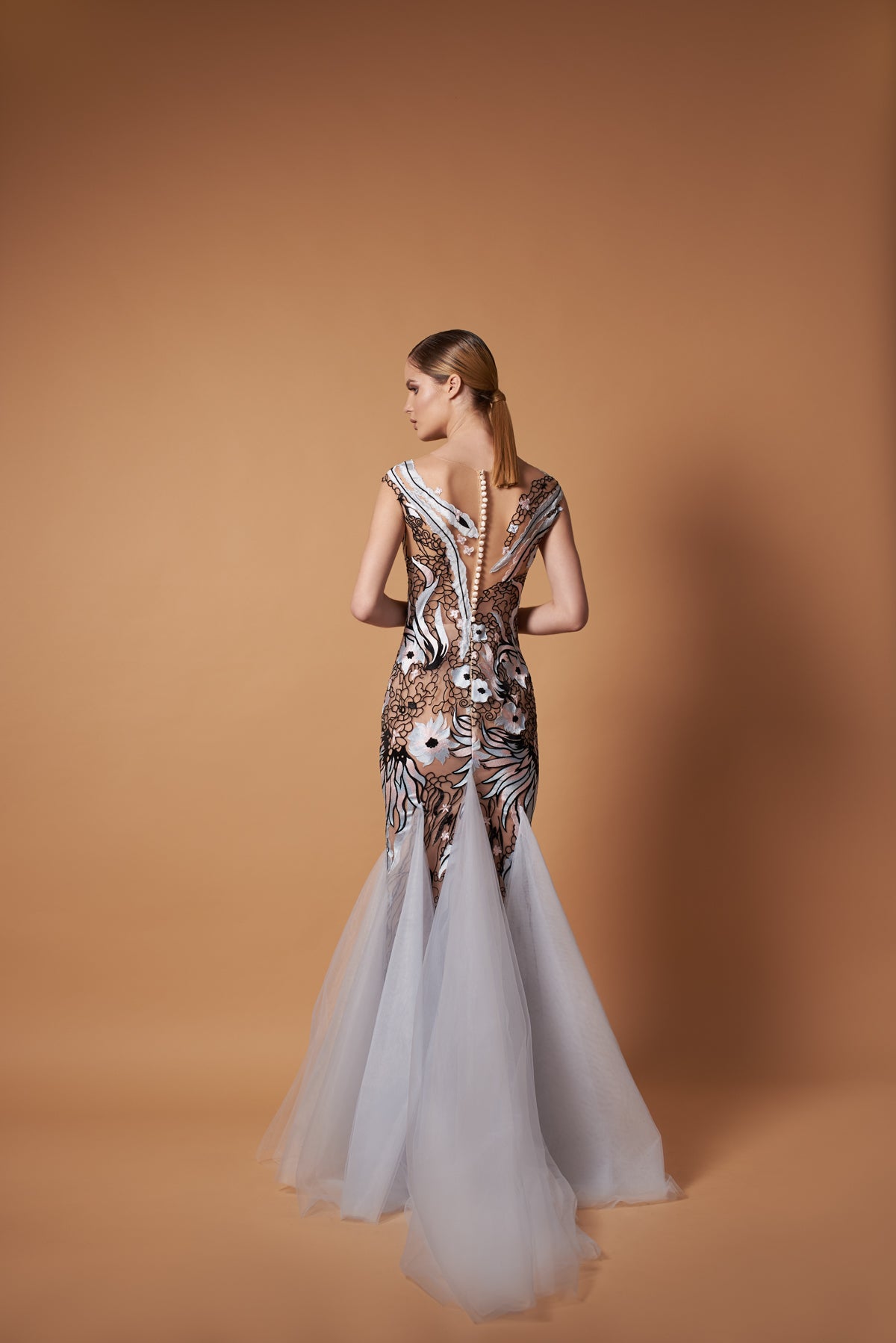 Ruffling gown - Rofial Beauty