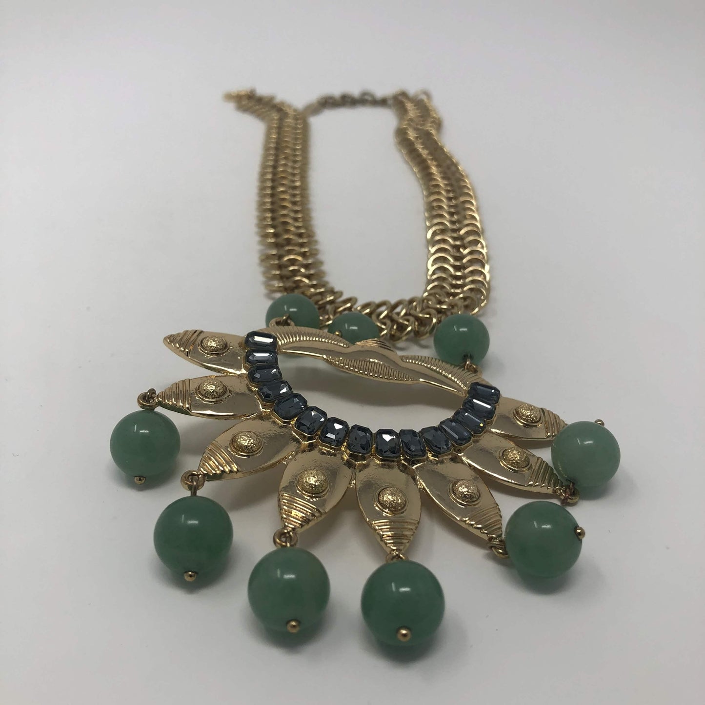 Large Pendant Necklace - Rofial Beauty