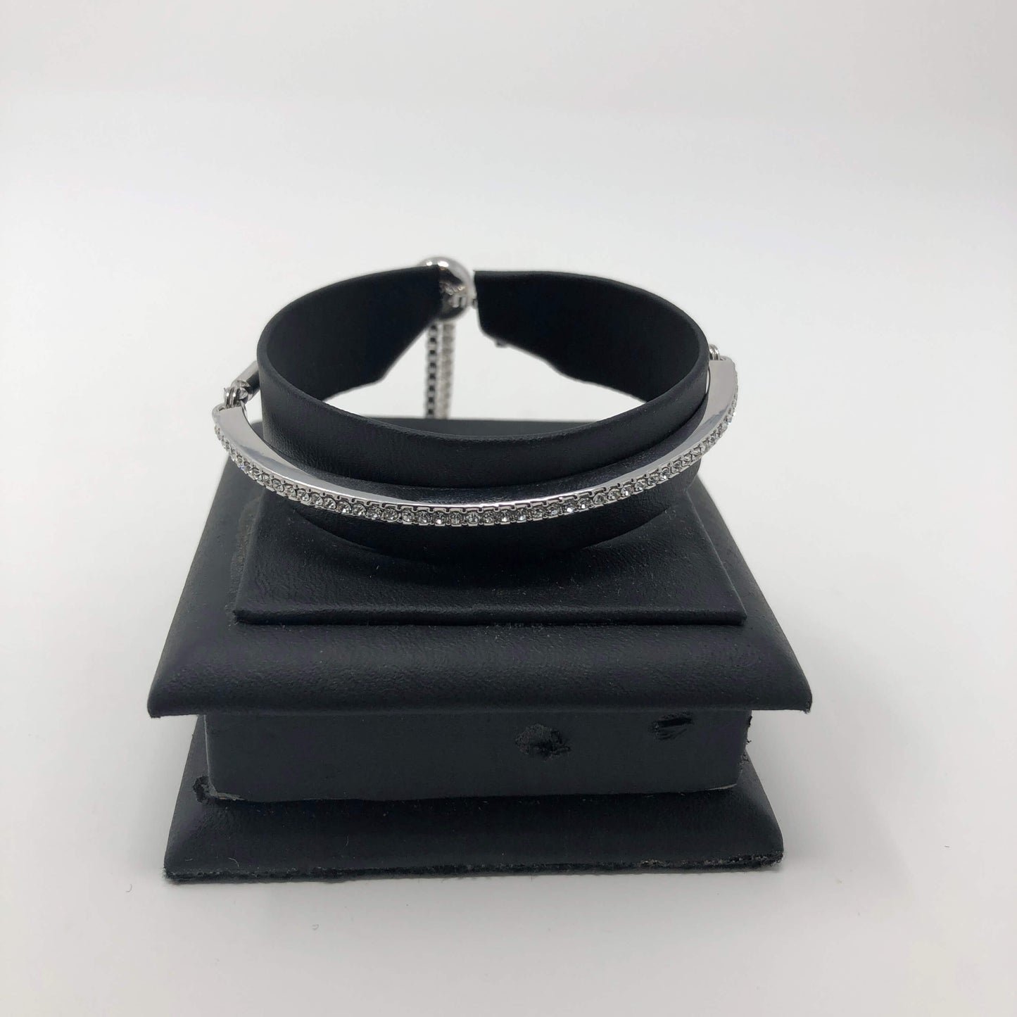 Intricate Silver Bracelet - Rofial Beauty