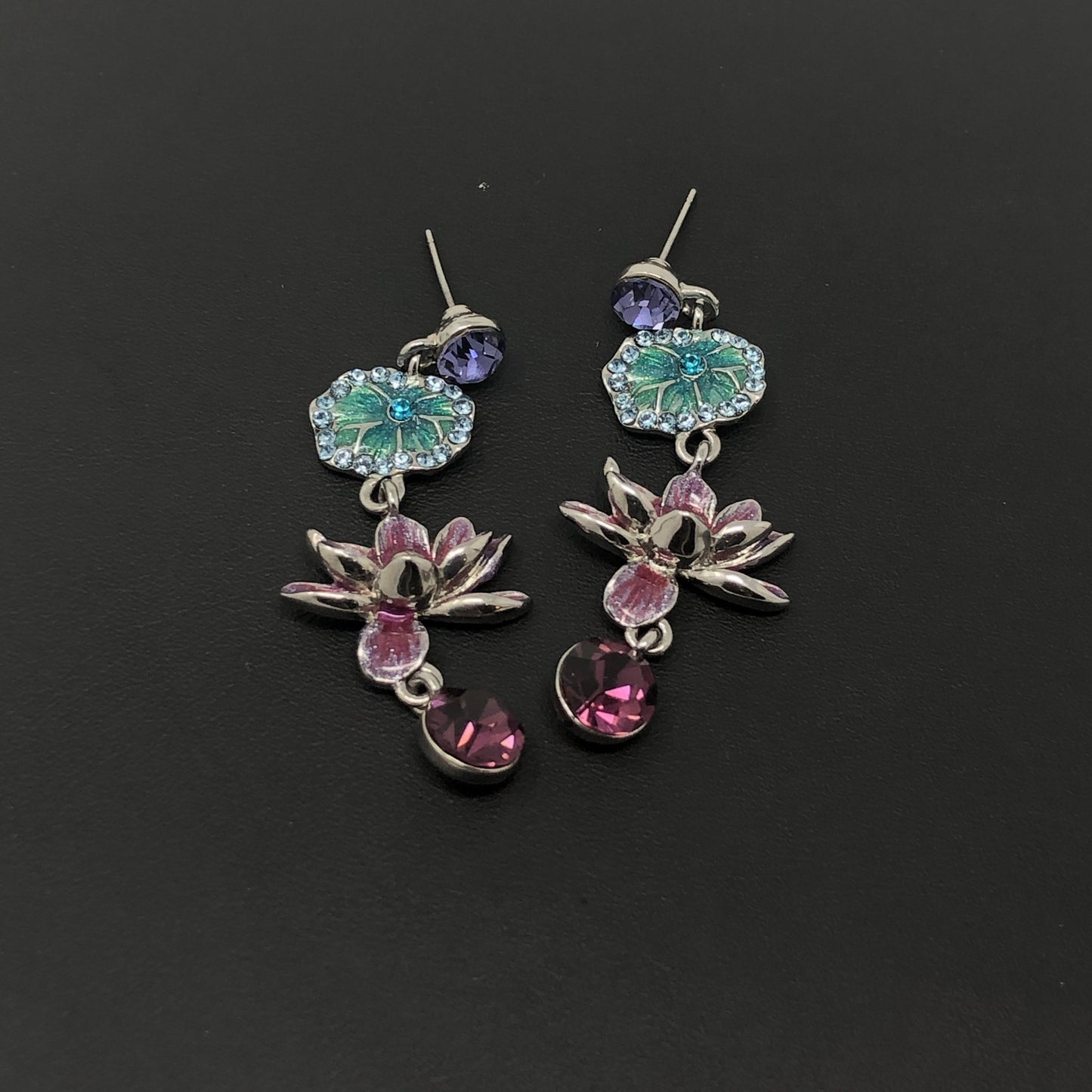 Catch the Crowd - Rofial Beauty