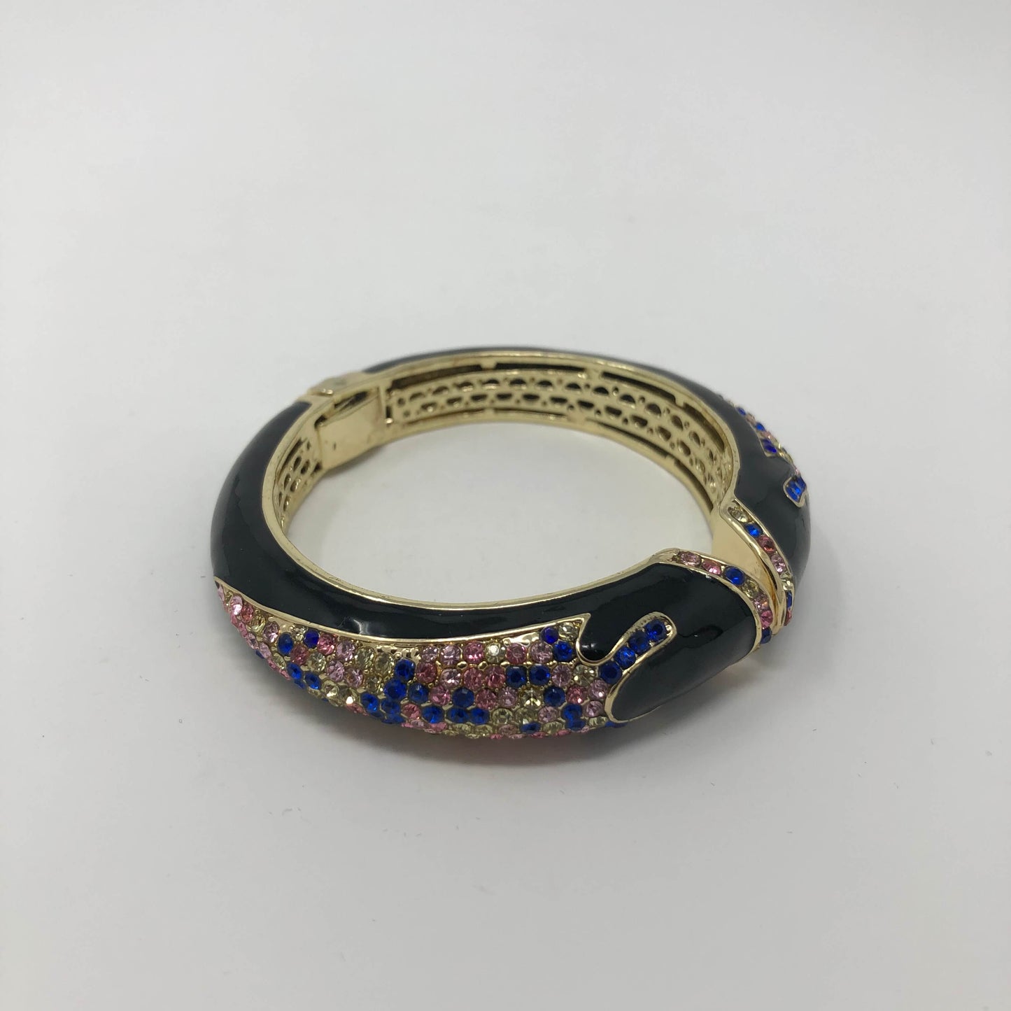 Golden Black Cuff Bracelet - Rofial Beauty