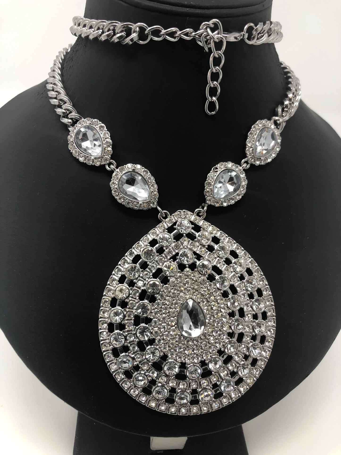 Silver Figaro Chain - Rofial Beauty