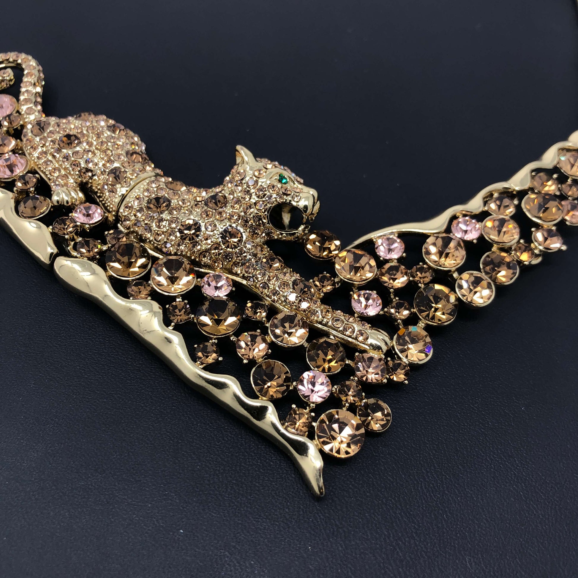 Gold Tiger Necklace - Rofial Beauty