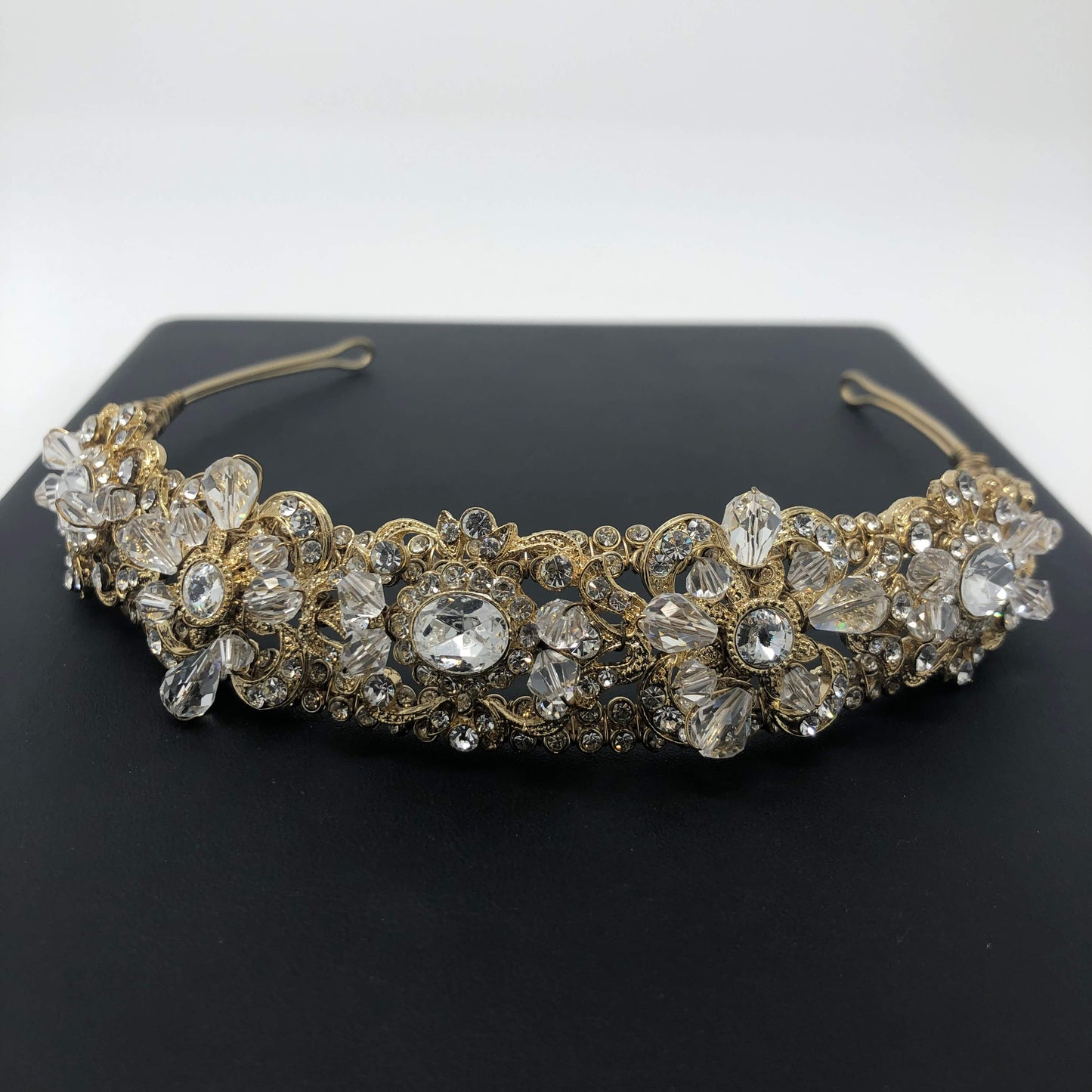 Graceful Tiara - Rofial Beauty