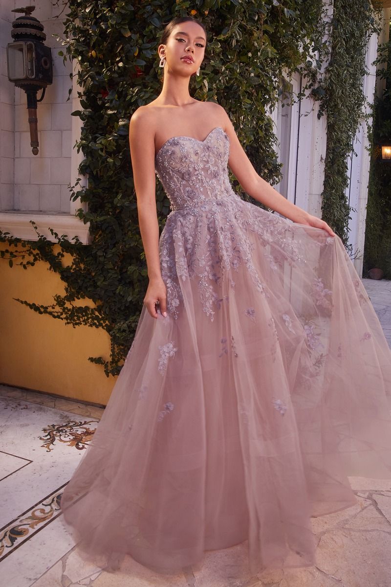 Enchanting Violet Strapless A-Line Tulle Gown with Floral Lace Appliqué