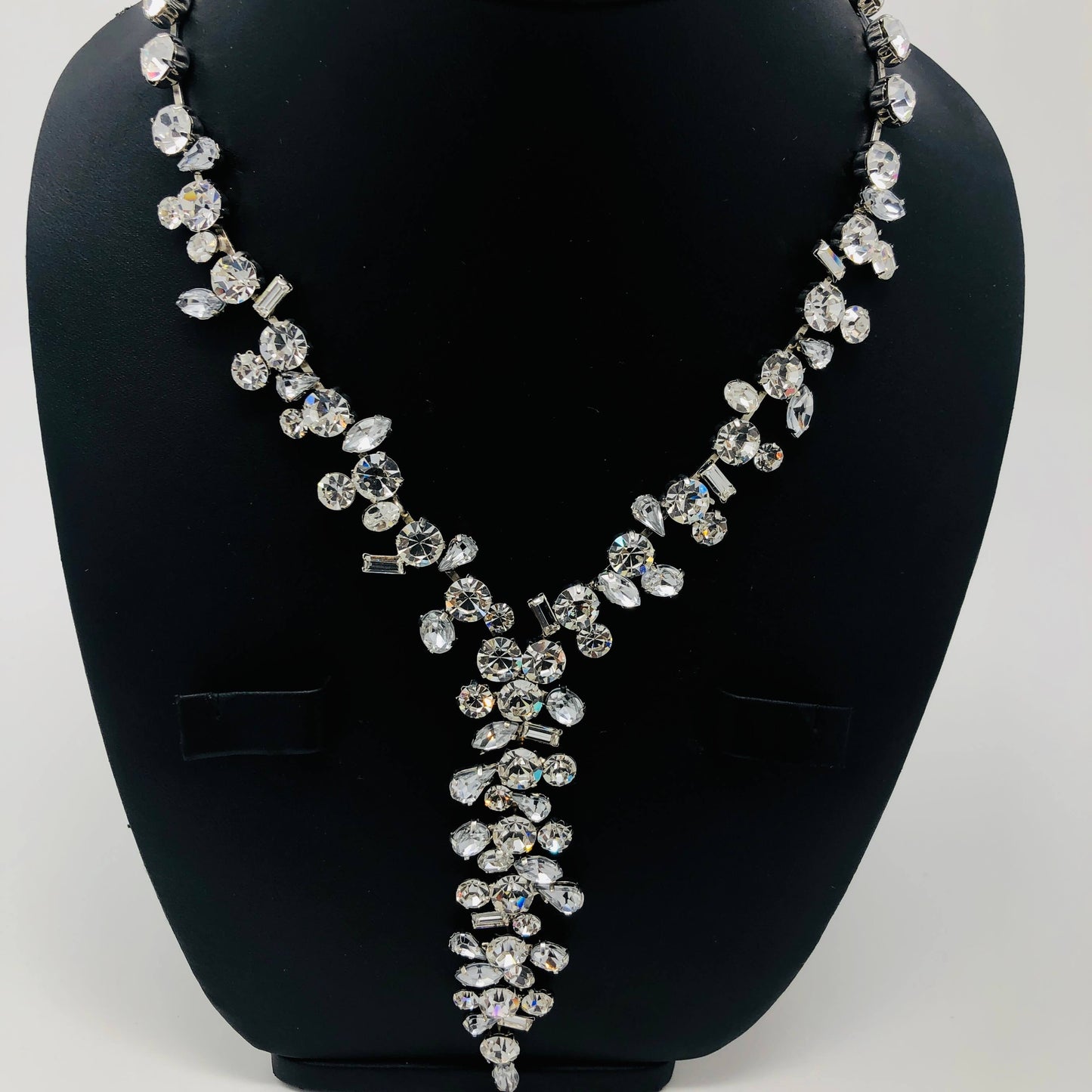 Classic Zircon Necklace - Rofial Beauty