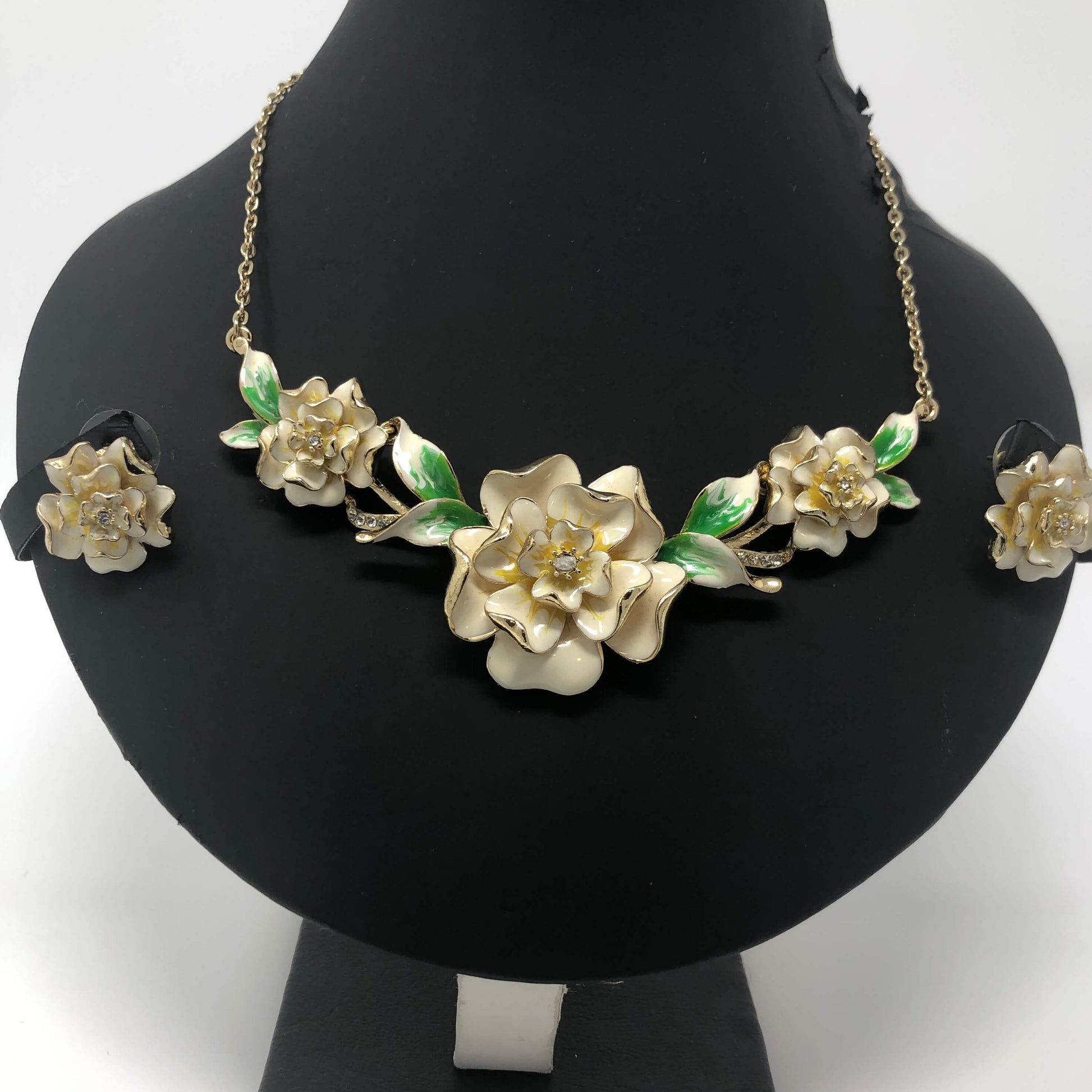Floral Necklace Set - Rofial Beauty