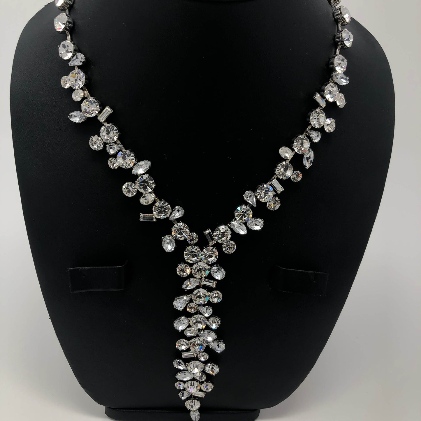Classic Zircon Necklace - Rofial Beauty