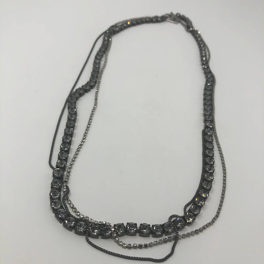 Triple-Layered Black Necklace - Rofial Beauty