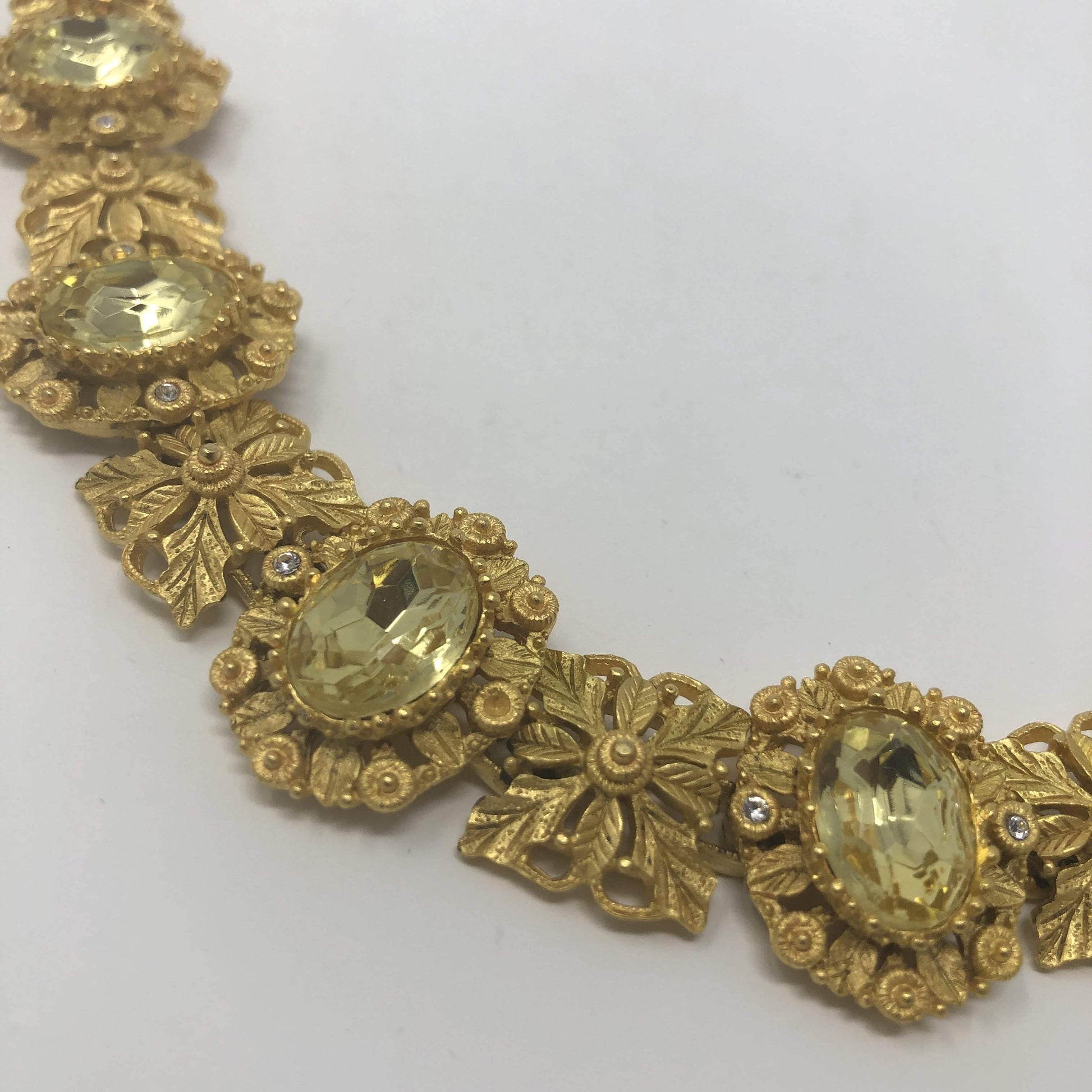 24K Gold Bracelet - Rofial Beauty