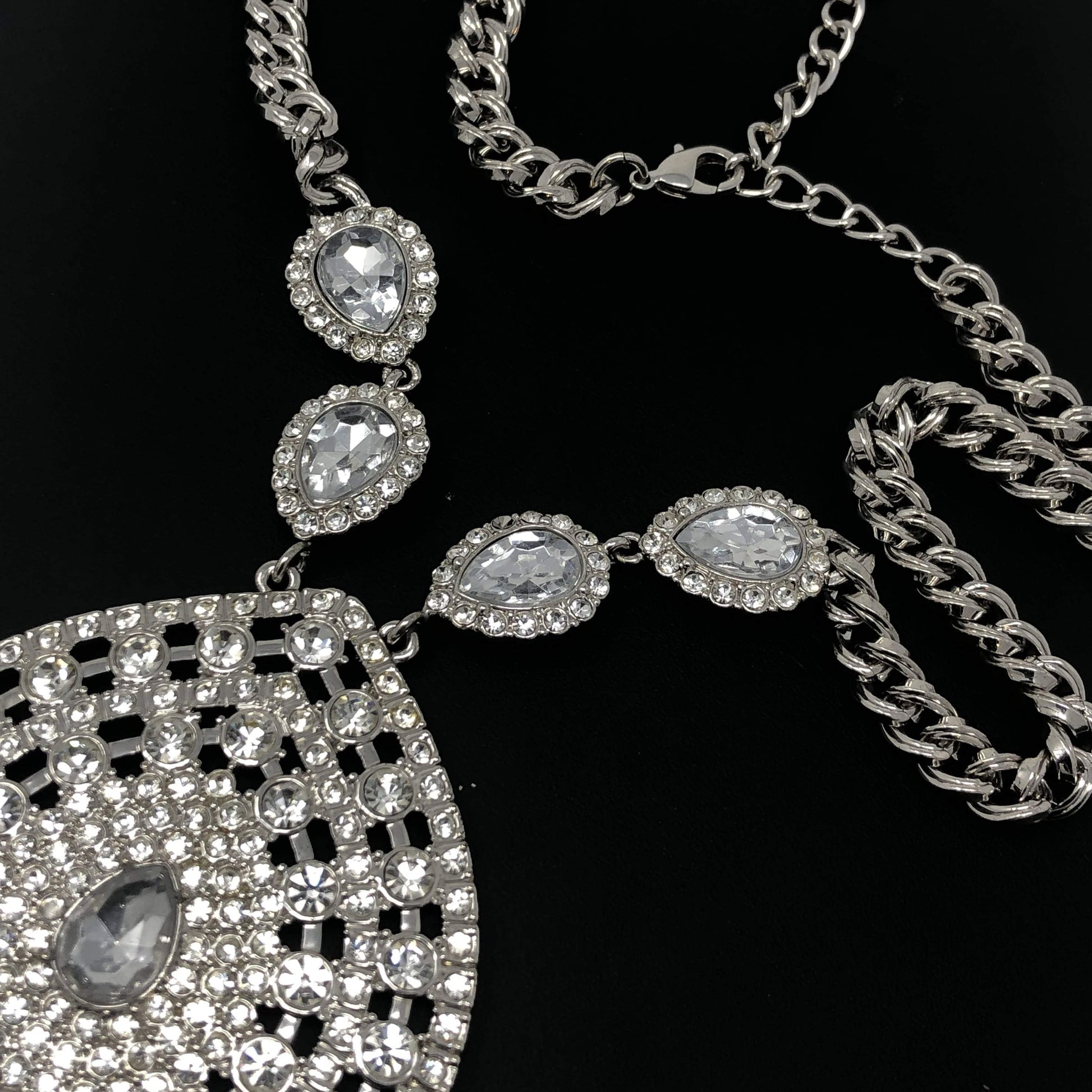 Silver Figaro Chain - Rofial Beauty